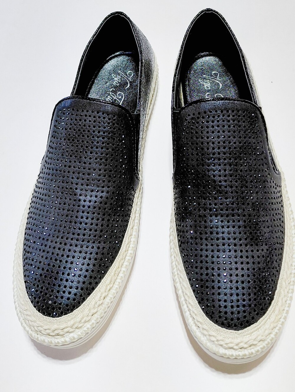 VIGO FIORE Women's Black Sparkly Slip On  Size 8.5
